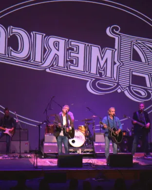 America - The Band Las Vegas